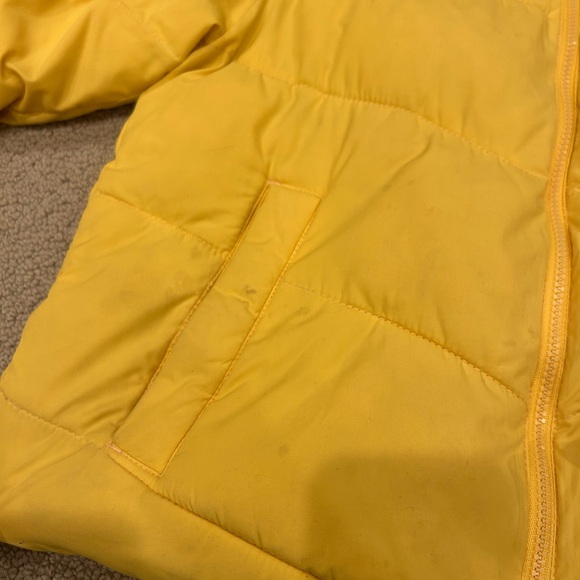 ABERCROMBIE & FITCH yellow puffer jacket - Picture 3 of 10